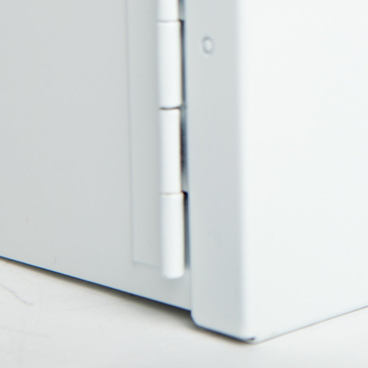 R2 Constructa Max First Aid Kit | Metal Wall Cabinet