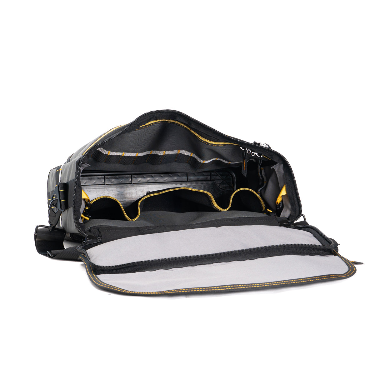 Rugged Xtremes SITE SATCHEL HARDBASE LAPTOP SATCHEL 450 x 160 x 300mm 19L 1.9kg PCC
