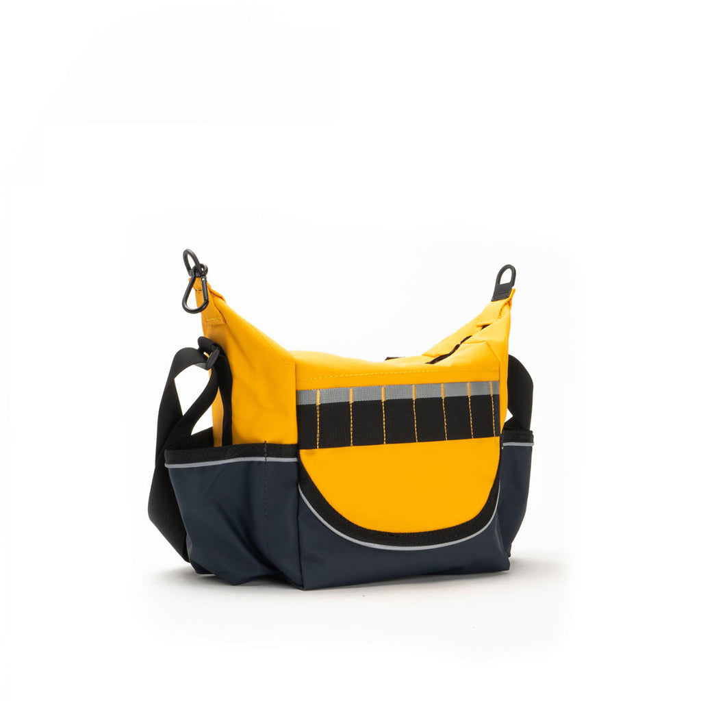 Rugged Xtremes LITTLE TRADIE INSULATED CRIB BAG PVC 210 x 180 x 200mm (260 Peak) TRADIE YELLOW PCC 8L 0.7kg RefTex™ NEW 2025