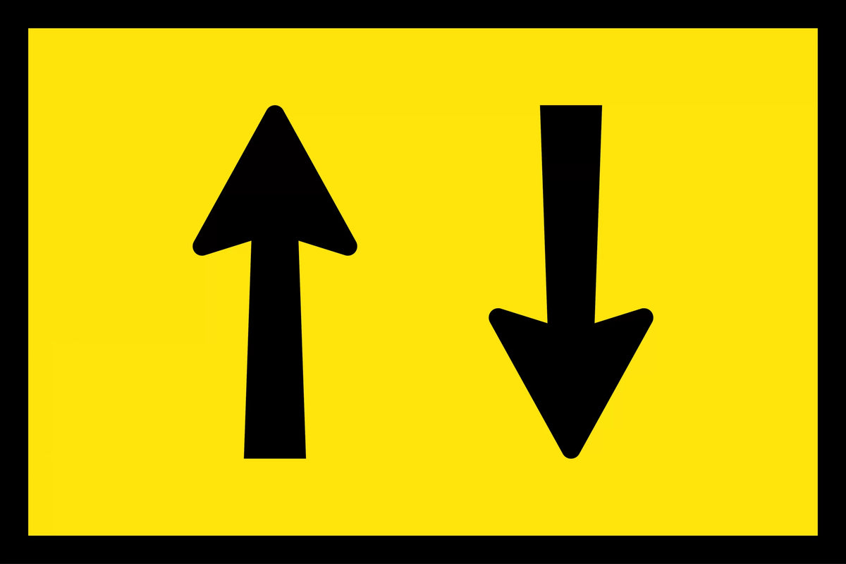 900x600mm Two Way Traffic Sign | Roadworks | Uniform Safety Signs