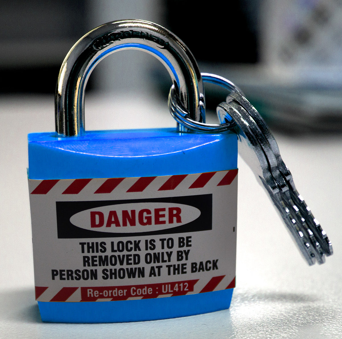 25mm Economy Blue Safety Padlock | Site Lockout Tagout | Uniform Safety Signs