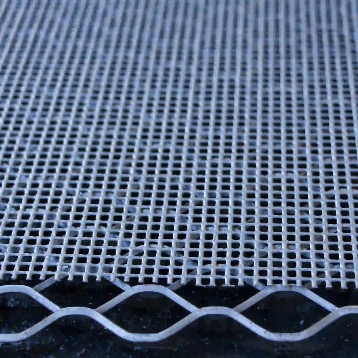 GrippGrid 530GSM - FR Grid Mesh Matting | GRIPPS, view 3