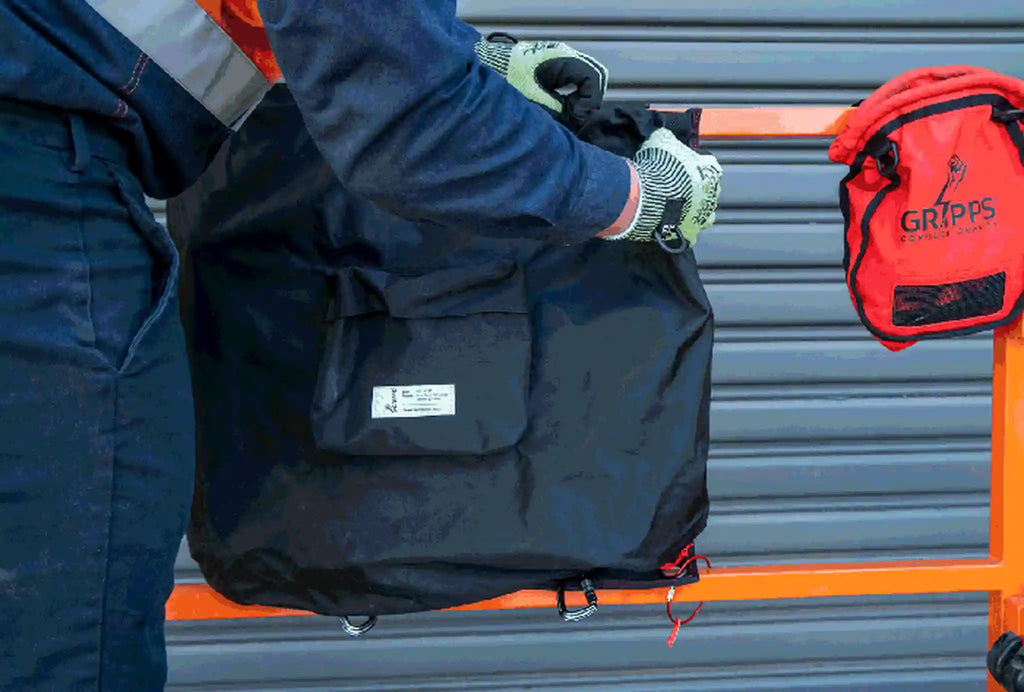 Gripps Tethering Station - 20T Rain Cover | GRIPPS, view 3