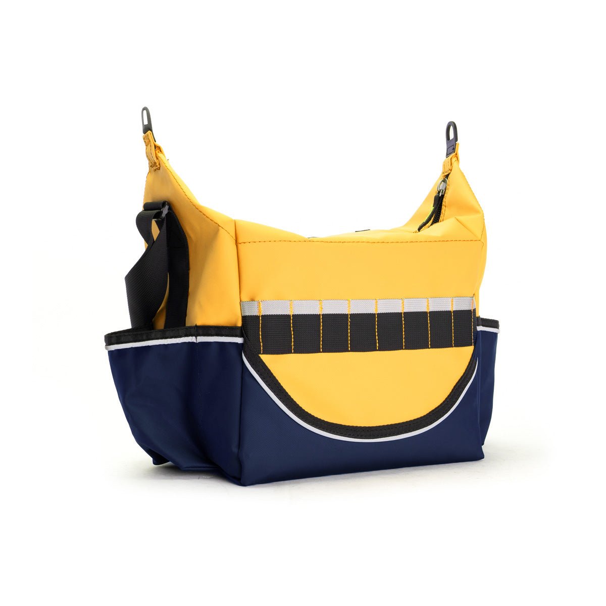 Rugged Xtremes Insulated PVC Crib Bag 15L - Tradie Yellow - view 3